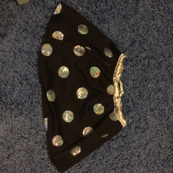 Charlotte Russe Other - Black sparkly skirt